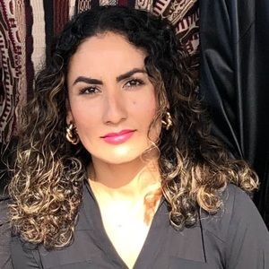 Meet your Posher, Dalia